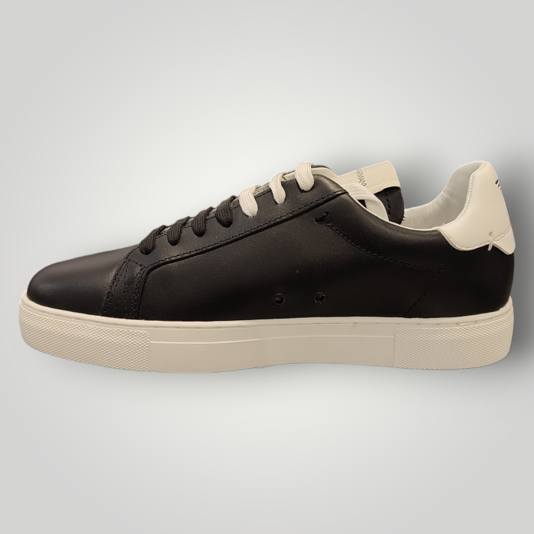 Sneakers Emporio Armani Nere in Pelle - immagine 3